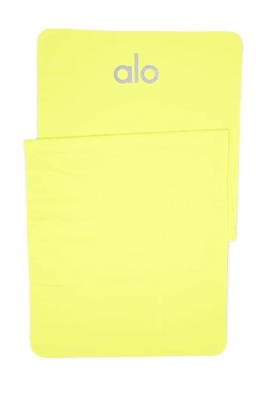 Grounded No-Slip Towel - Highlighter