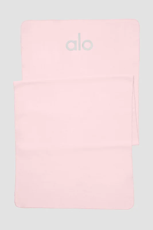 Grounded No-Slip Towel - Powder Pink