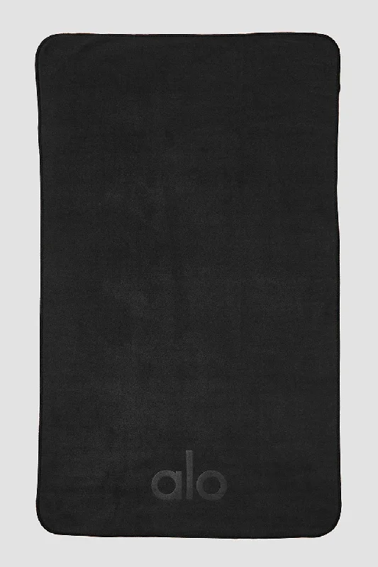 Performance No Sweat Hand Towel - Black