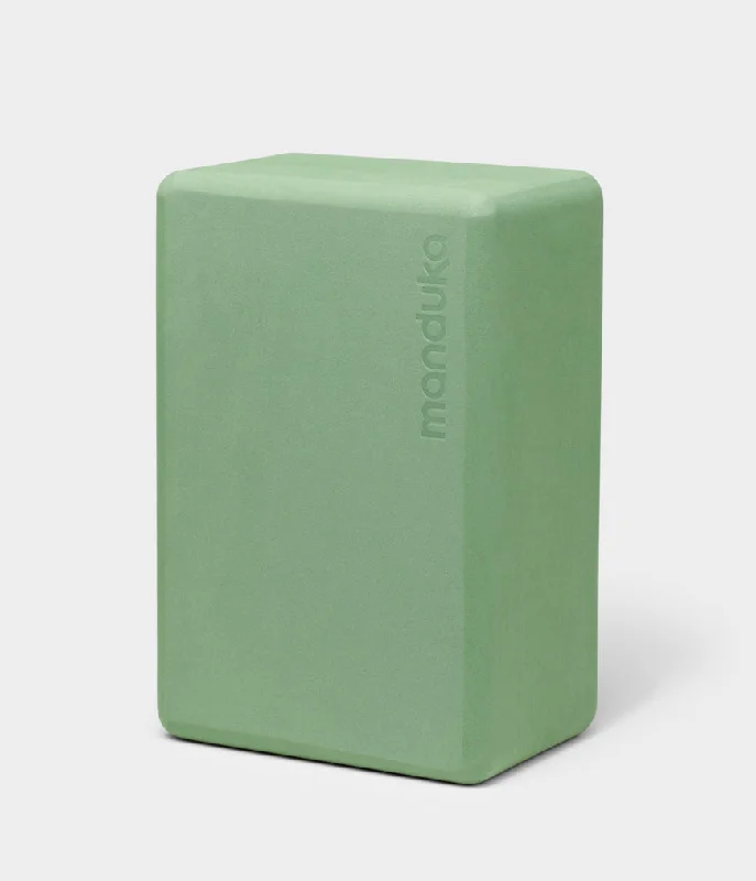 Manduka Recycled Foam Block - Leaf Green