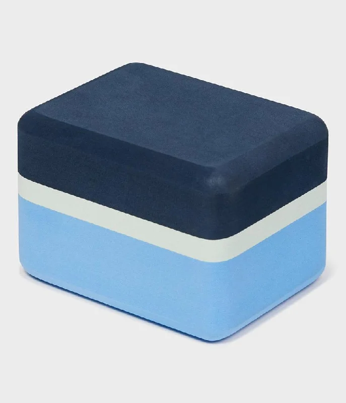 Manduka Recycled Foam Mini Travel Block  - Surf