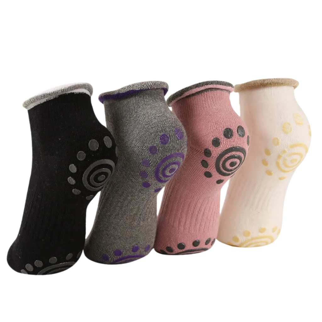 NON-SLIP YOGA SOCKS WITH SILICONE GRANULES