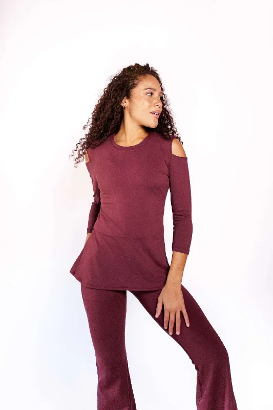 Open Shoulder Top in Maroon