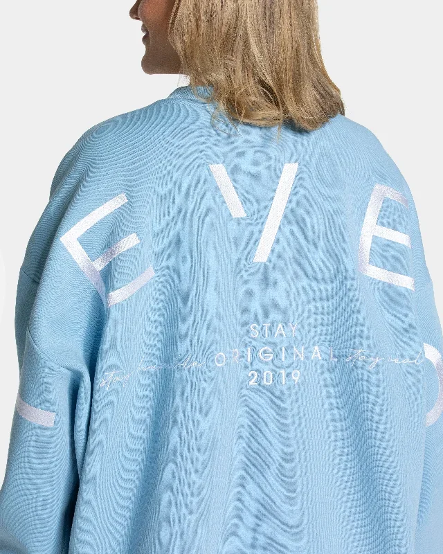 signature-oversized-sweater-ice-blue